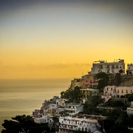 Mary ポジターノ