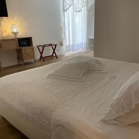 Mary فندق مبيت وإفطار 4*