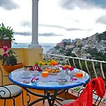Mary Bed & Breakfast 4*