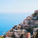 Mary 4* Positano